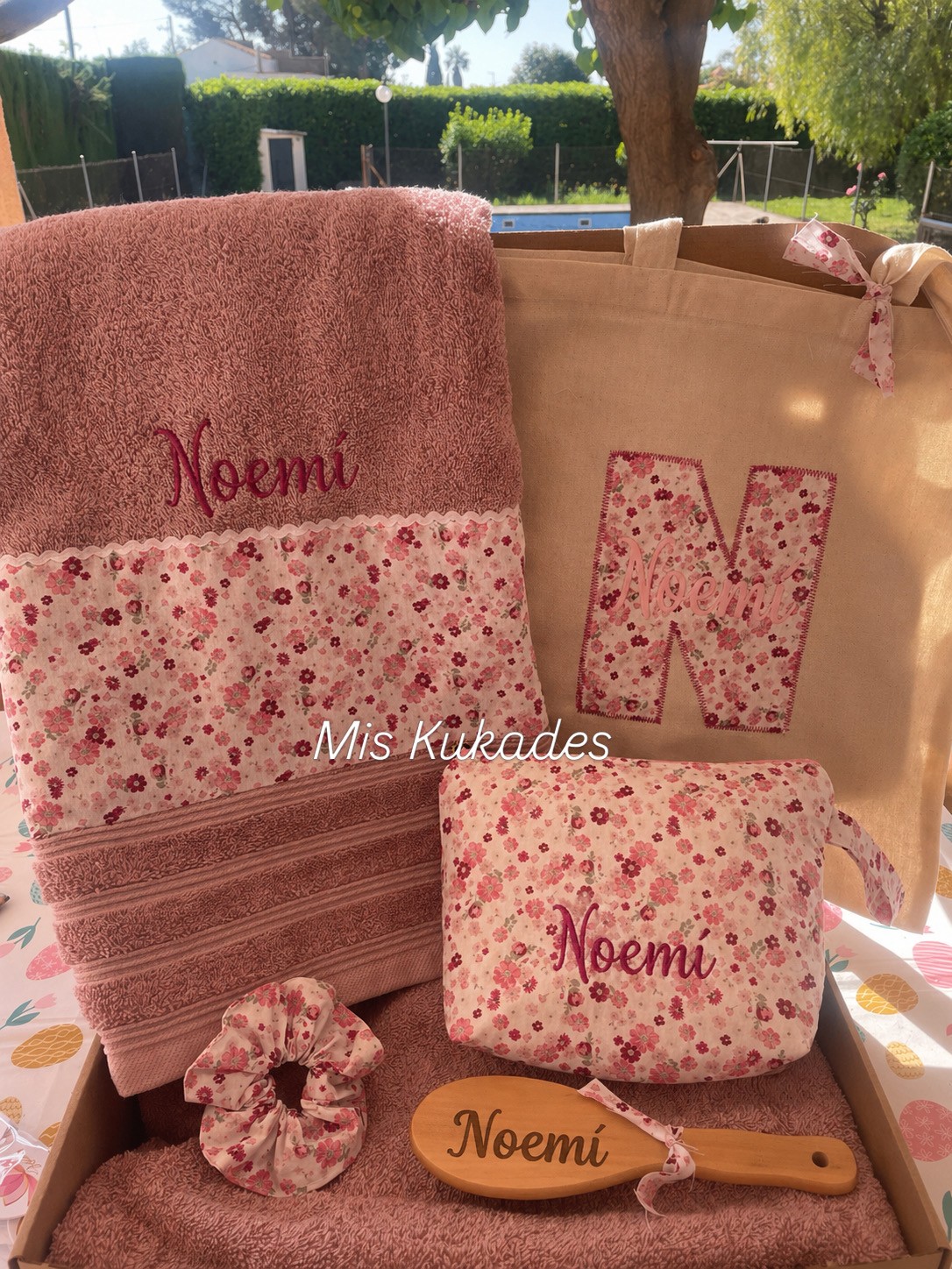 Conjunto Toalla y cepillo